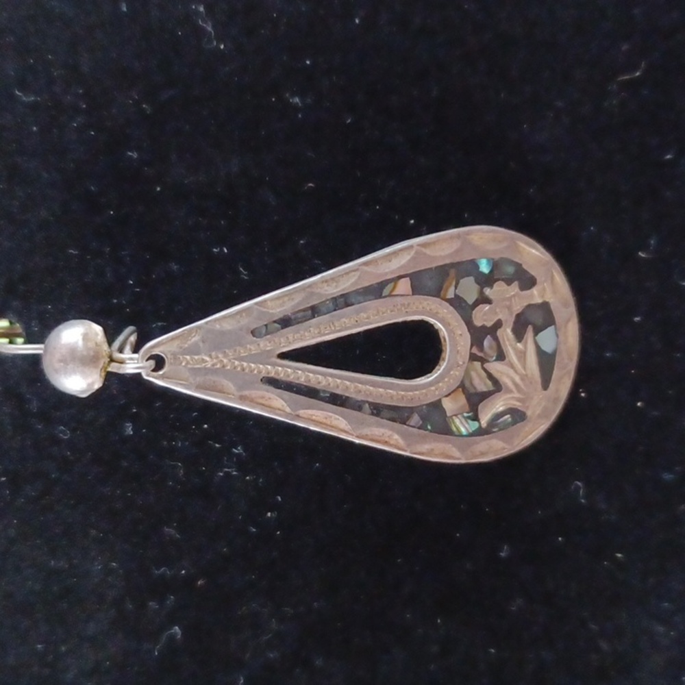 Earings - Picture 2 of 4